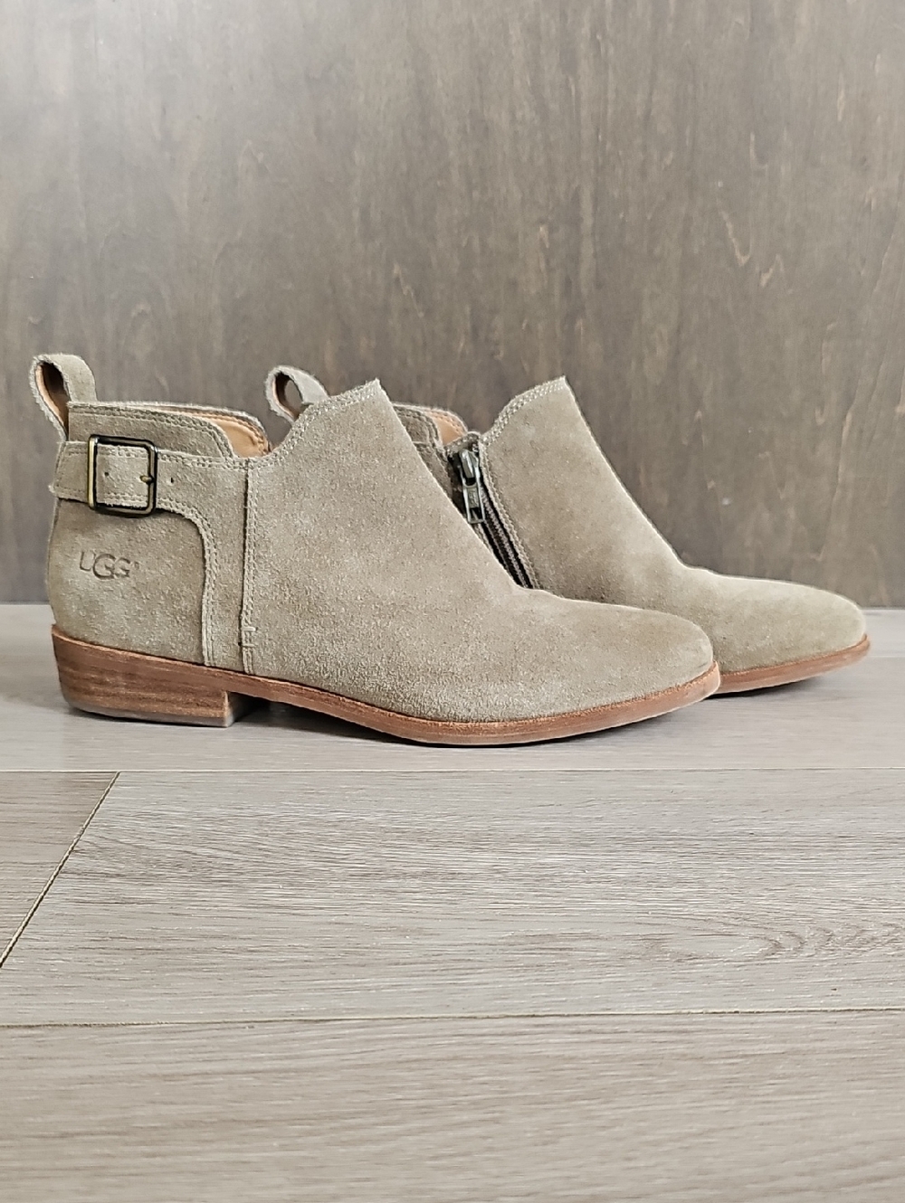 UGG Kelsea Suede Leather Olive Green Ankle Boots, Size 9
